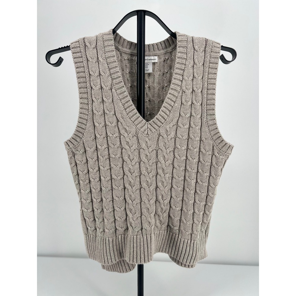 Cable Knit V-Neck Sweater Vest Size Small Taupe Gray Preppy Academic Coquette